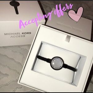 Michael Kors Acess Fitness Tracker